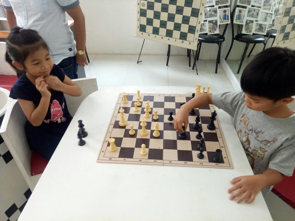 iwica Class chess in action